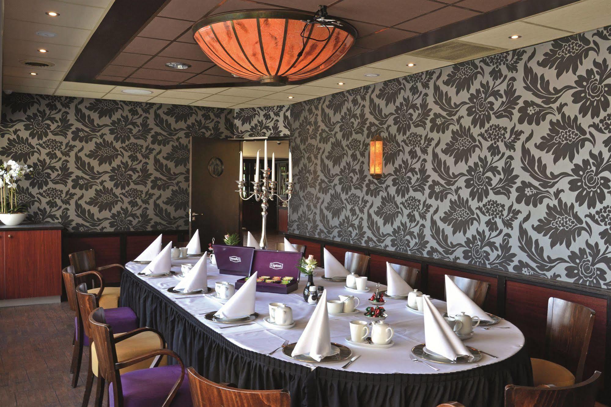Fletcher Hotel - Restaurant เฮโล ภายนอก รูปภาพ